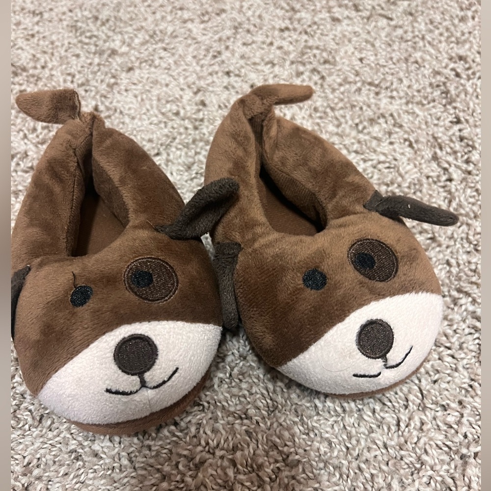 Kids dog shape house shoes